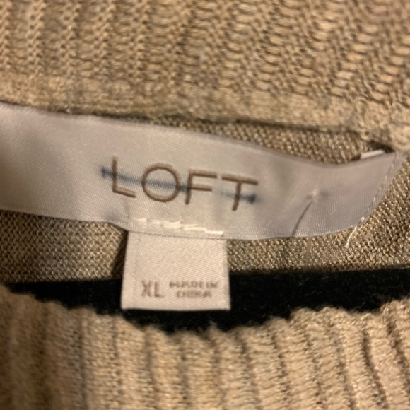 Loft sweater/ top - Picture 3 of 4